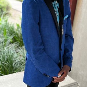 I’m selling my graduation vest i only used it once